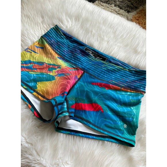 Elly K shorts - Picture 2 of 8